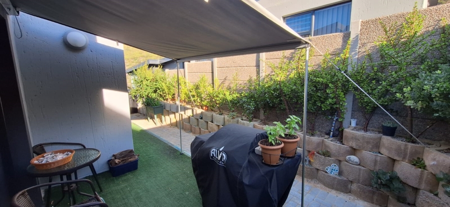 2 Bedroom Property for Sale in Island View Western Cape